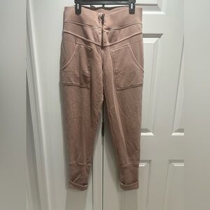 listing-status-banner